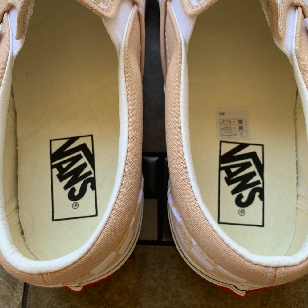 Vans classic slip on • BRAND NEW • NEVER WORN • - Picture 11 of 11